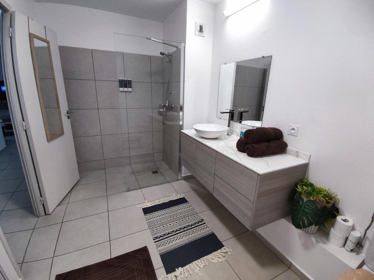 Elegant F3 A La Villa Stencer, Papeete, Calme Climatise Et Spacieux Папеете Екстериор снимка